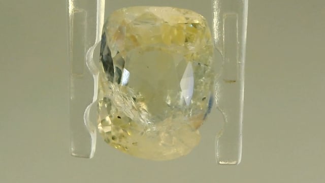 Srilankan Bi-color Sapphire 2.89 Carat — video