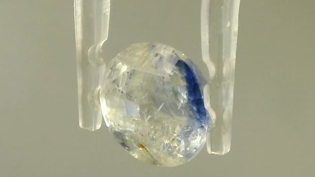 Srilankan Bi-color Sapphire 5.12 Carat — video