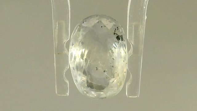 Srilankan Bi-color Sapphire 4.12 Carat — video