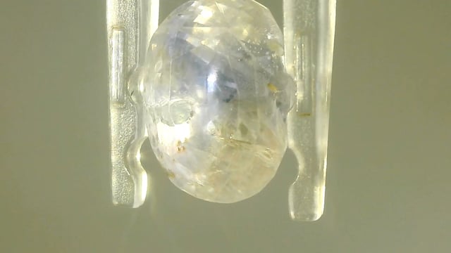 Srilankan Bi-Colour Sapphire 4.94 Carats — video