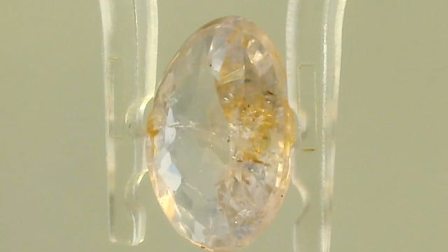 Srilankan Bi-Colour Sapphire 3.05 Carats — video