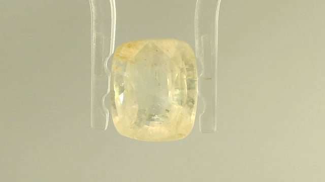 Srilankan Pukhraj  3.83 Carat — video