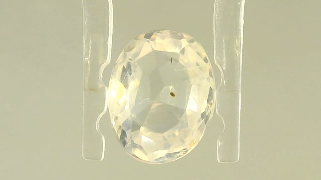 Srilankan Yellow Sapphire 3.11 Carat — video