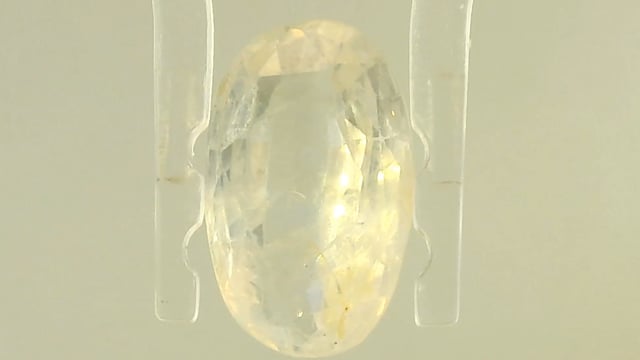 Srilankan Yellow Sapphire 4.16 Carat — video