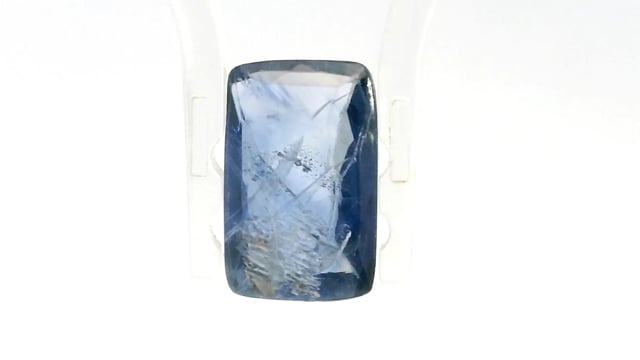 Srilankan Neelam 3.76 Carat — video
