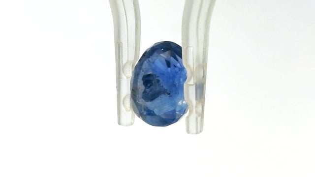 Srilankan Neelam 3.23 Carat — video