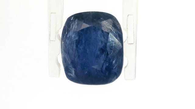 Srilankan Neelam 4.81 Carats — video