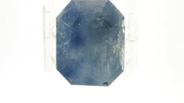 Srilankan Neelam 6.5 Carats — video