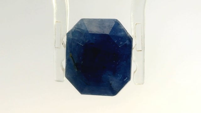 Burma Neelam 7.96 Carats — video