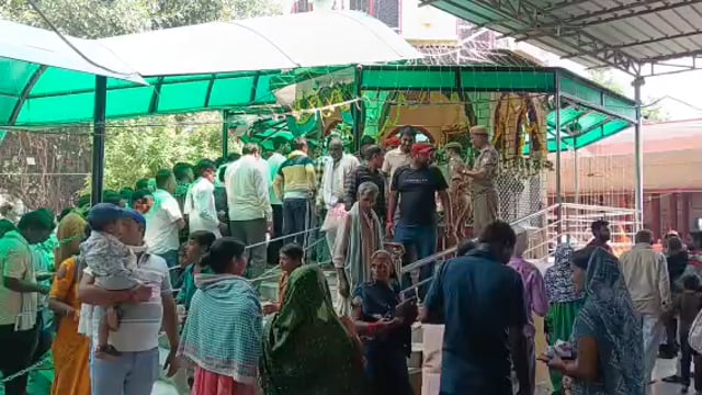 बाबा कीनाराम जन्मोत्सव के अंतिम और तीसरे दिन बही भक्ति की रसधार, लाखों भक्तों ने टेका मत्था 
