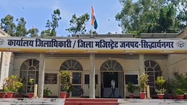 संपत्ति के लिए मां-बेटी को घर से निकालने का आरोप, SDM ने खुद मौके पर पहुंचने का दिया भरोसा
