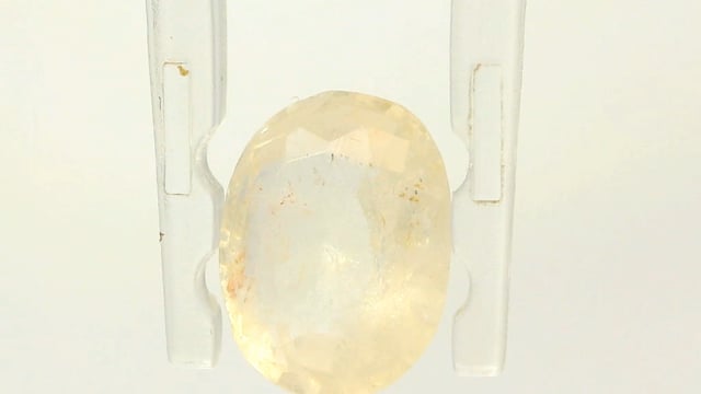 Srilankan White Sapphire 2.37 Carat — video