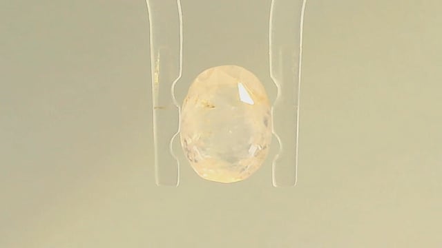 Srilankan White Sapphire 1.79 Carat — video