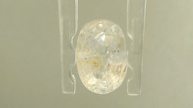 Srilankan White Sapphire 2.41Carat — video