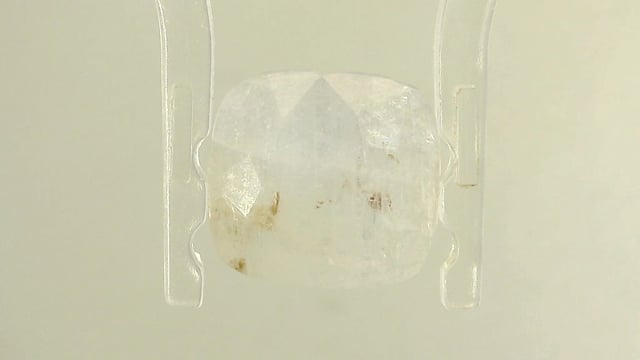 White Sapphire 4.05 Carat — video