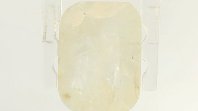 Srilankan White Sapphire 4.56 Carat — video