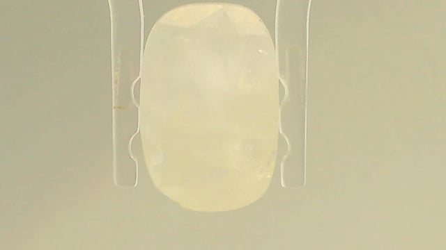 Srilankan White Sapphire 6.20 Carat — video