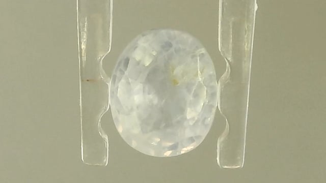 Srilankan White Sapphire 1.81 Carat — video