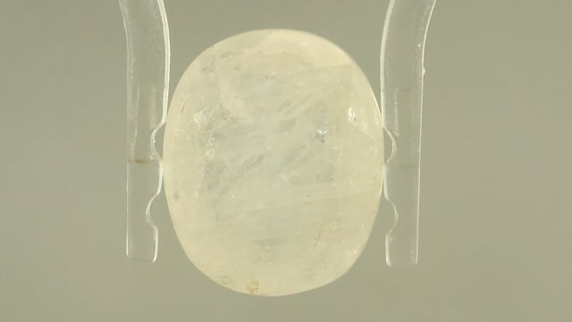 Srilankan White Sapphire 8.68 Carat — video