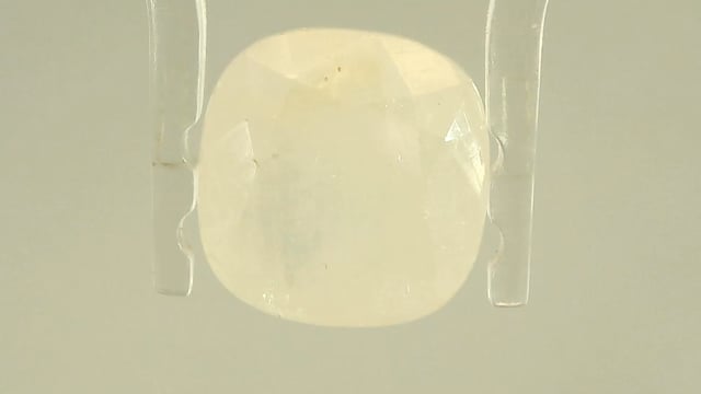 Burma White  Sapphire 9.7 Carat — video