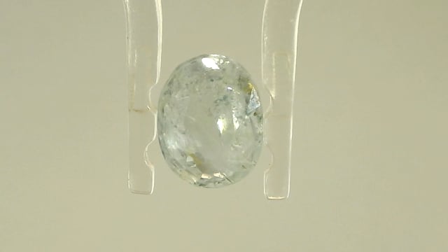 Srilankan White Sapphire 2.24 Carat — video
