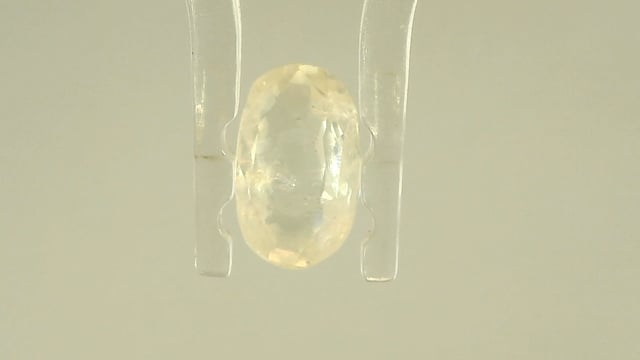 Srilankan White Sapphire 1.78 Carat — video