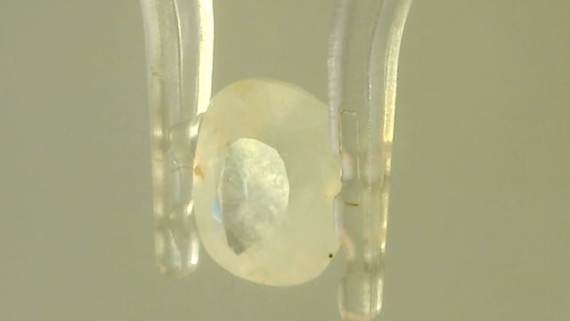 Srilankan White Sapphire 3 Carat — video