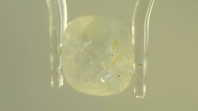 Burma White  Sapphire 6.43 Carat — video