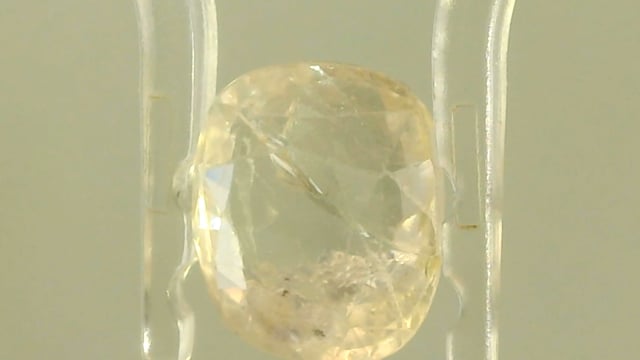 Srilankan White Sapphire 4.46 Carats — video