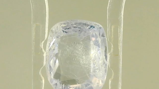 Srilankan White Sapphire 3.92 Carats — video
