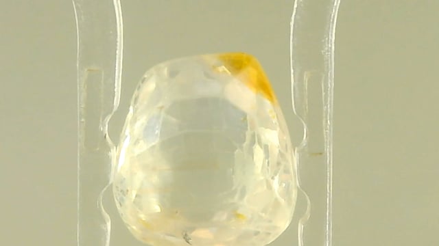 Srilankan White Sapphire 5.48 Carats — video