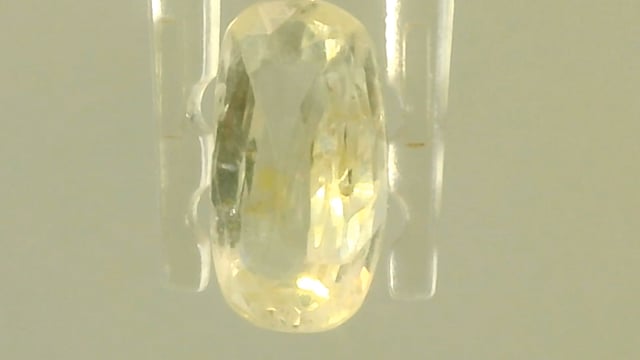 Srilankan White Sapphire 2.35 Carats — video