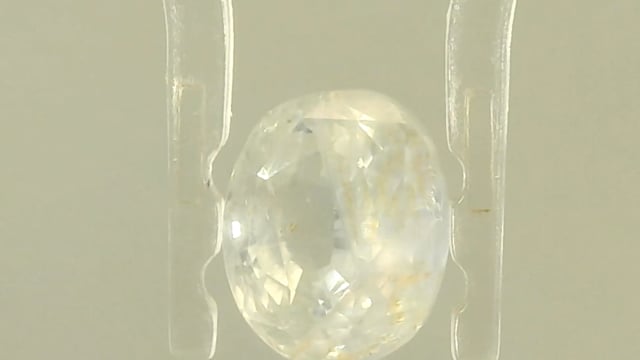 Srilankan White Sapphire 3.8 Carats — video