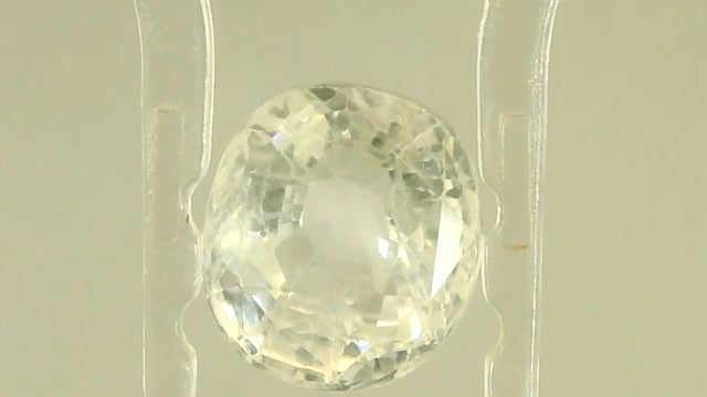 Srilankan White Sapphire 3.97 Carats — video