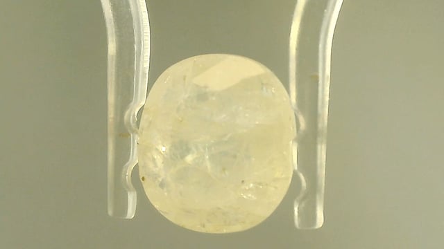 Srilankan White Sapphire 5.44 Carats — video