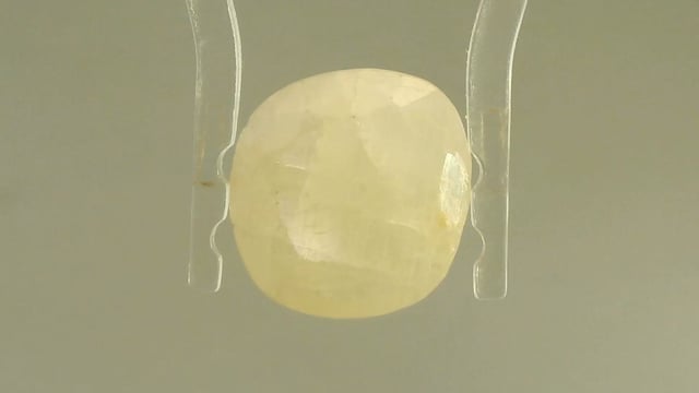 Burma White Sapphire 8.04 Carats — video