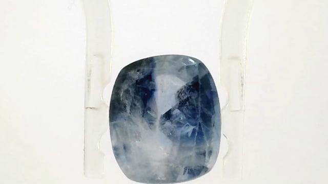 Srilankan Neelam 4.1 Carat — video