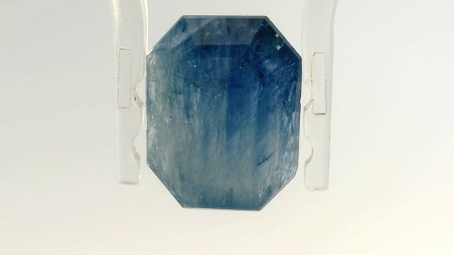Neelam 7.9 Carats — video