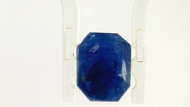 Srilankan Blue Sapphire 3.4 Carats — video