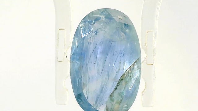 Srilankan Blue Sapphire 4.24 Carats — video