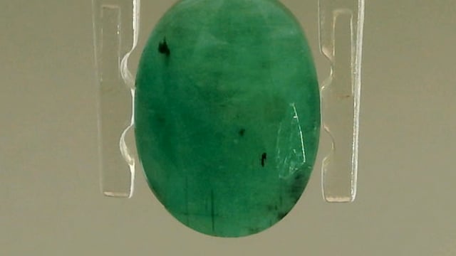 Brazilian Emerald 3.54 Carat — video