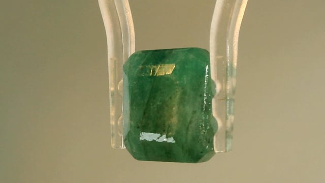 Brazilian Pachu 7.05 Carat — video