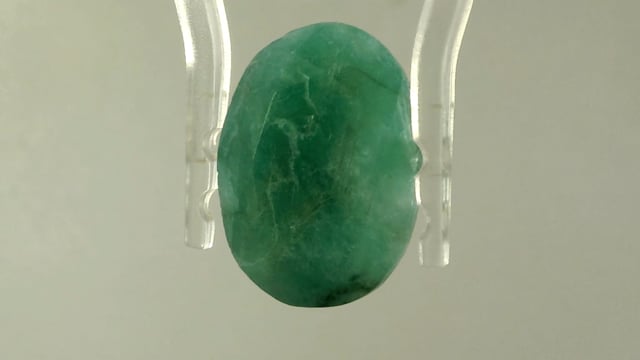 Brazilian Pachu 7.99 Carat — video