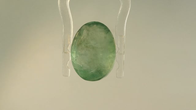 Zambian Panna 4.4 Carat — video