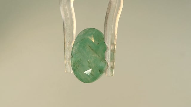 Zambian Panna  5.21 Carat — video