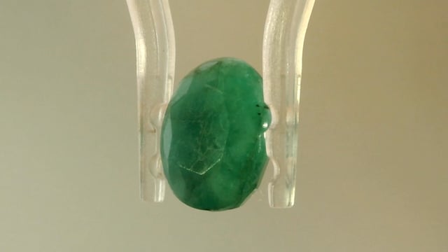 Brazilian Emerald 3.74 Carat — video