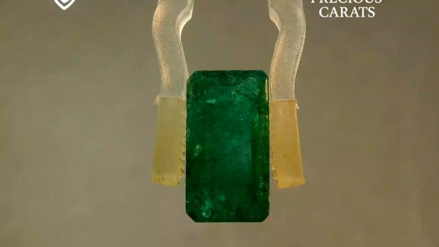 Brazilian Emerald 3.10 Carat — video