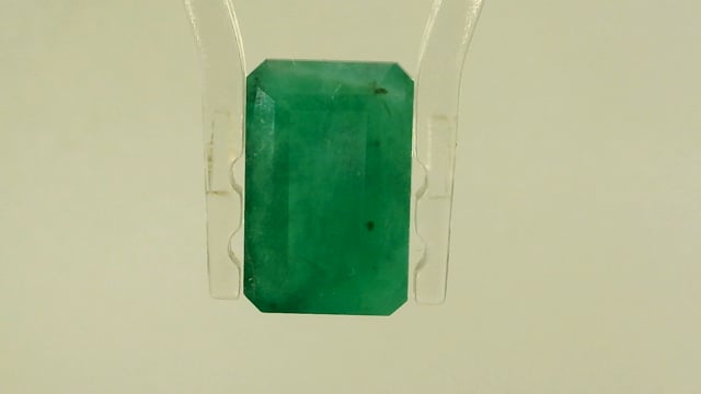 Brazilian Emerald 4.45 Carat — video