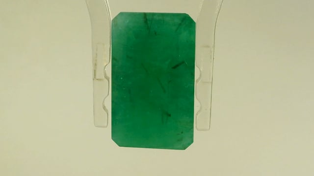 Brazilian Emerald 5.12 Carat — video