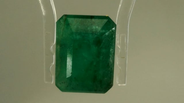 Brazilian Emerald 7.19 Carat — video